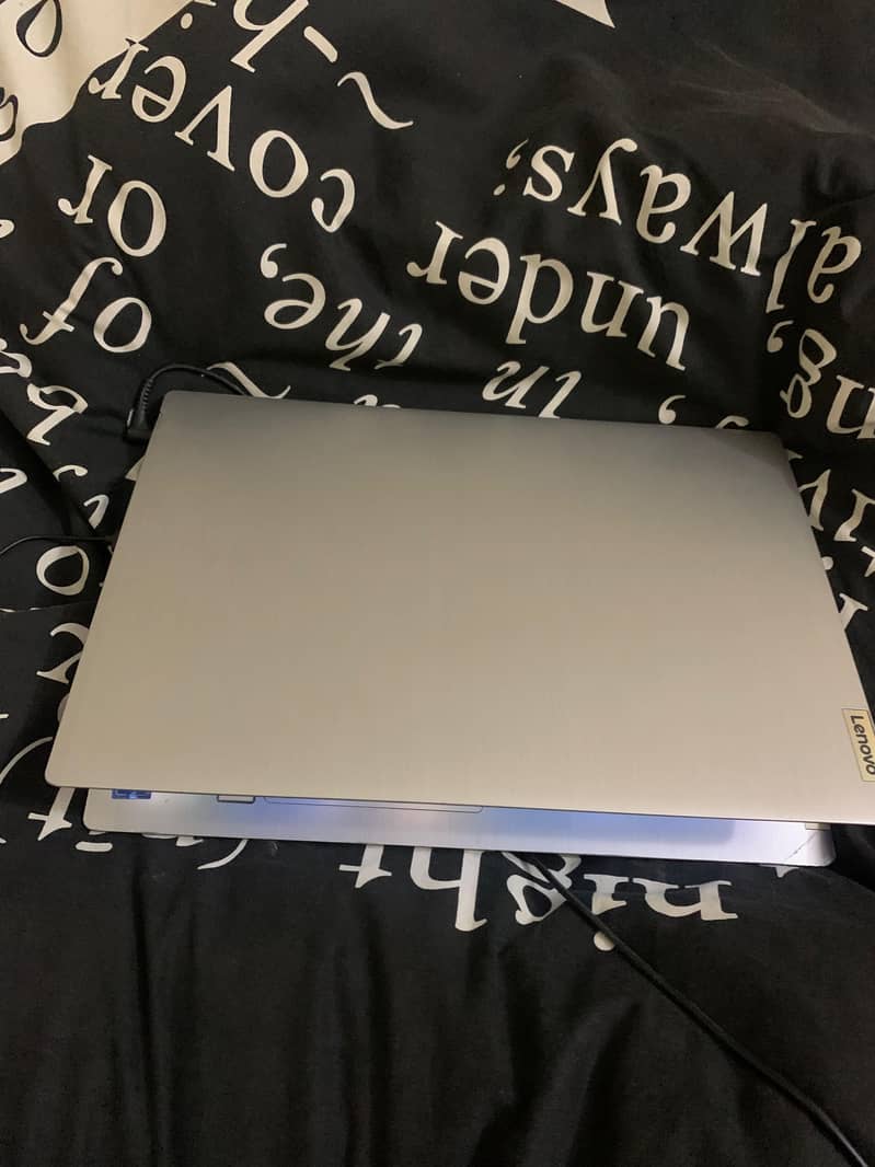 Lenovo laptop metallic body. Not used, just got this for it's body. 1