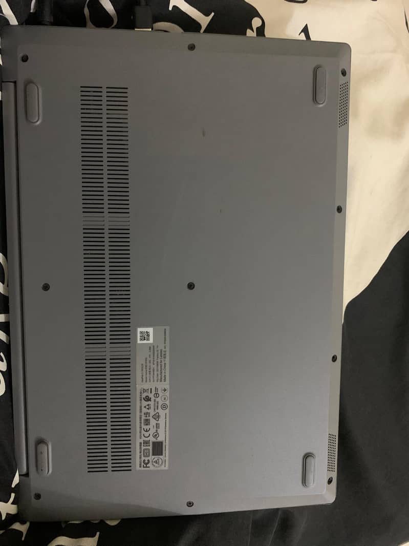 Lenovo laptop metallic body. Not used, just got this for it's body. 3