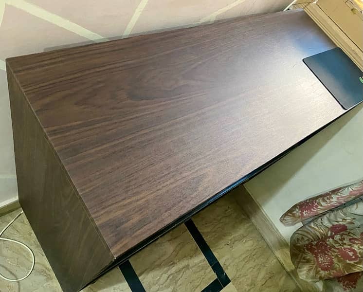 study/laptop table with book shelves 6