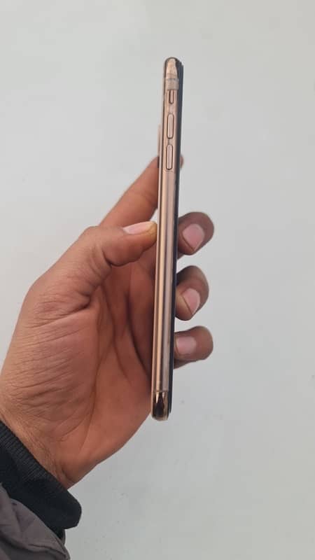 iphone xsmax 256 jb pta aprove 10by10 condition 1