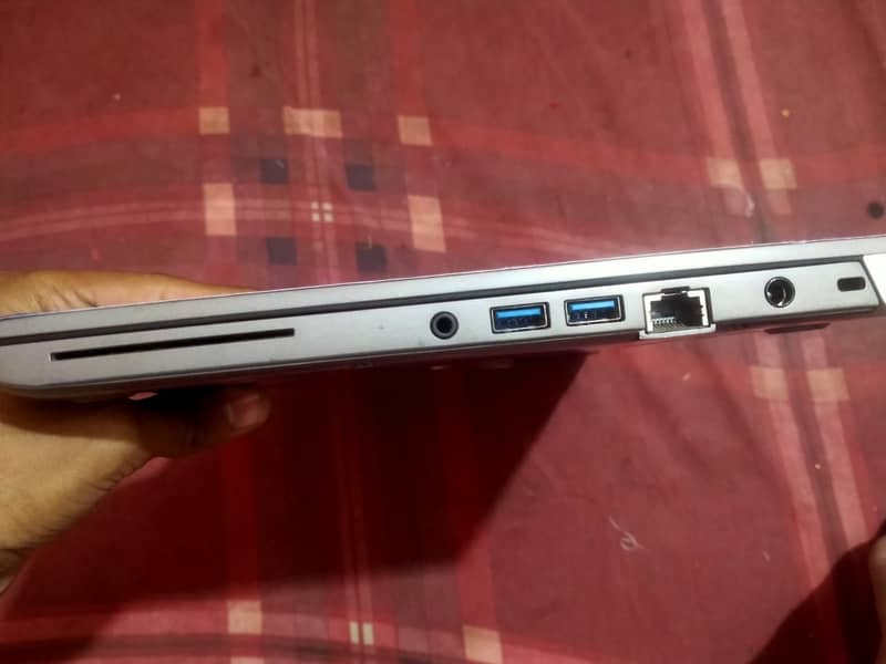 Urgent Sale Toshiba tecra z40c 4