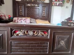 king bed + dressing + sidetables + condition used and good