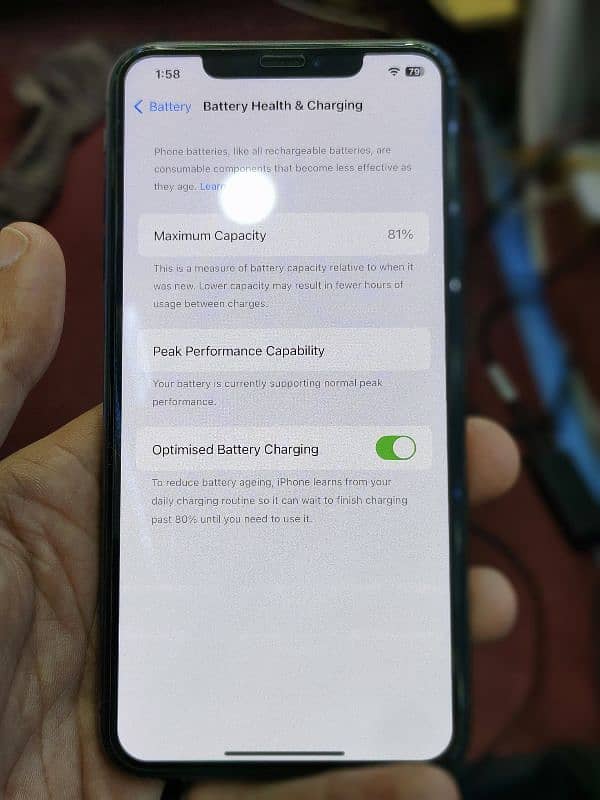 IPHONE XS MAX VERY CLEAN CONDITION 82 PERCENT 2