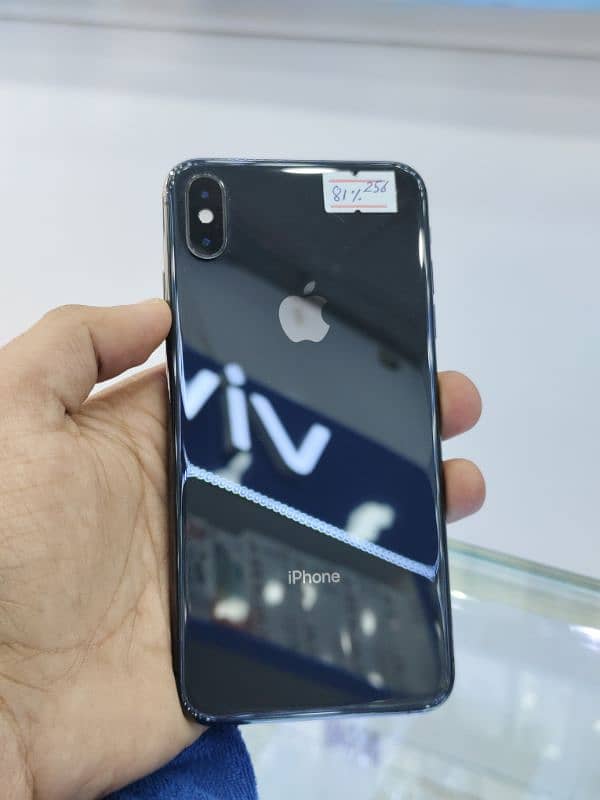 IPHONE XS MAX VERY CLEAN CONDITION 82 PERCENT 4