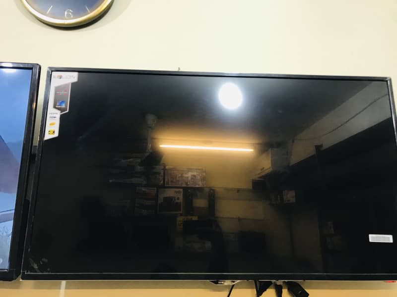 48  INCH SMART LED TV WITH ONE YEAR WARRANTY UHD 8K MODEL 03334804778 1