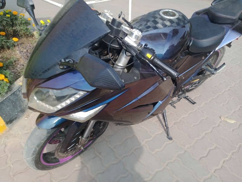 heavy bike 400 cc 12