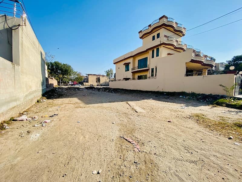 Facing Park 1 Kanal Residential Plot For sale In Marghzar Officers Colony 2