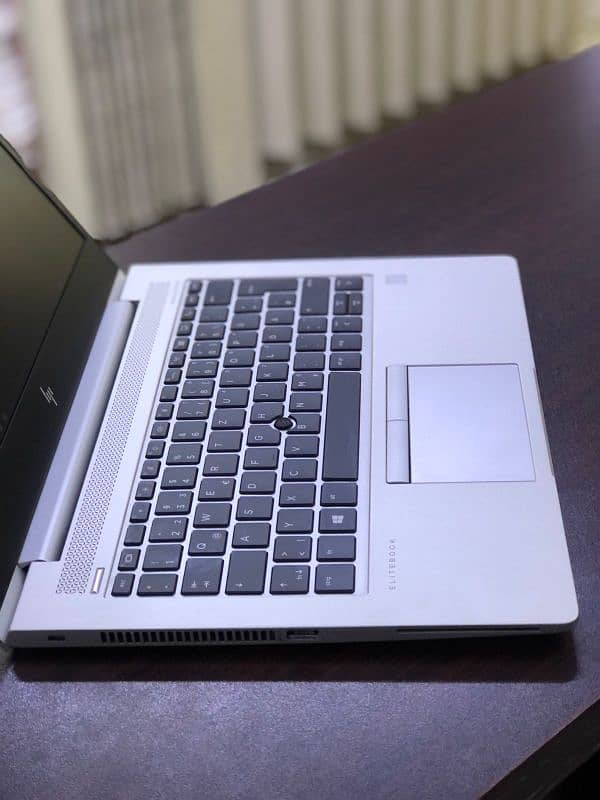 HP EliteBook 830 G5 Cori5 8th Generation 2