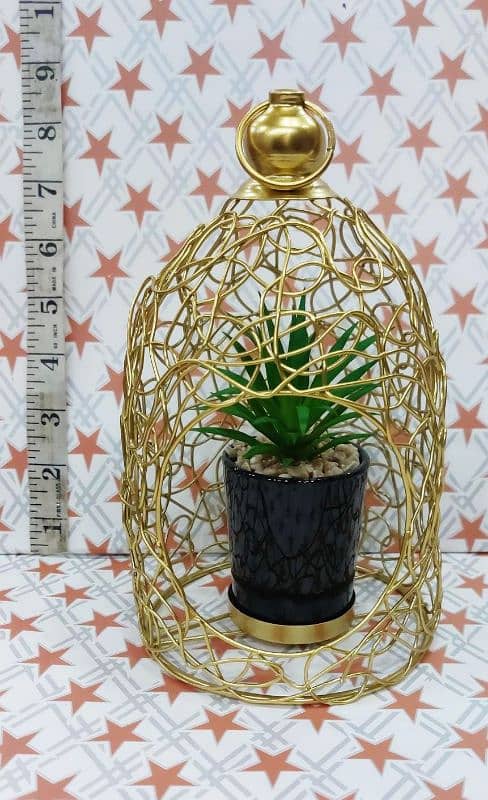 Fancy golden metal flower pot 1