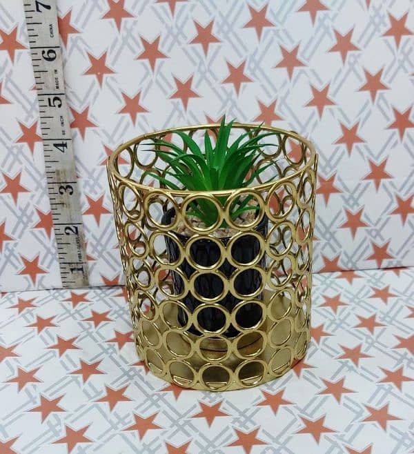 Fancy golden metal flower pot 3