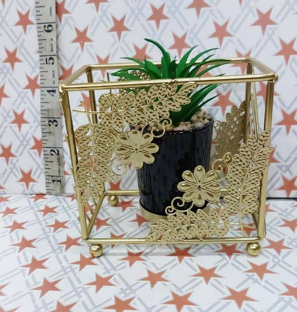 Fancy golden metal flower pot 6