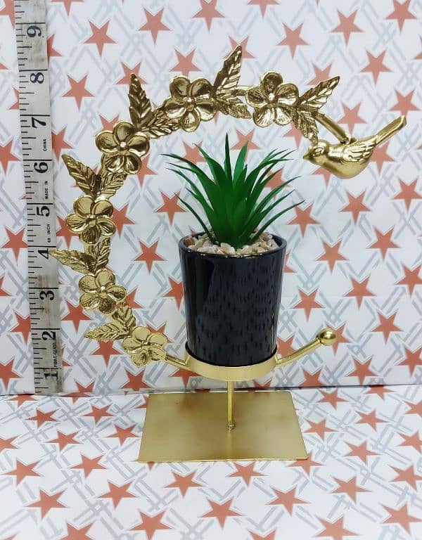 Fancy golden metal flower pot 17