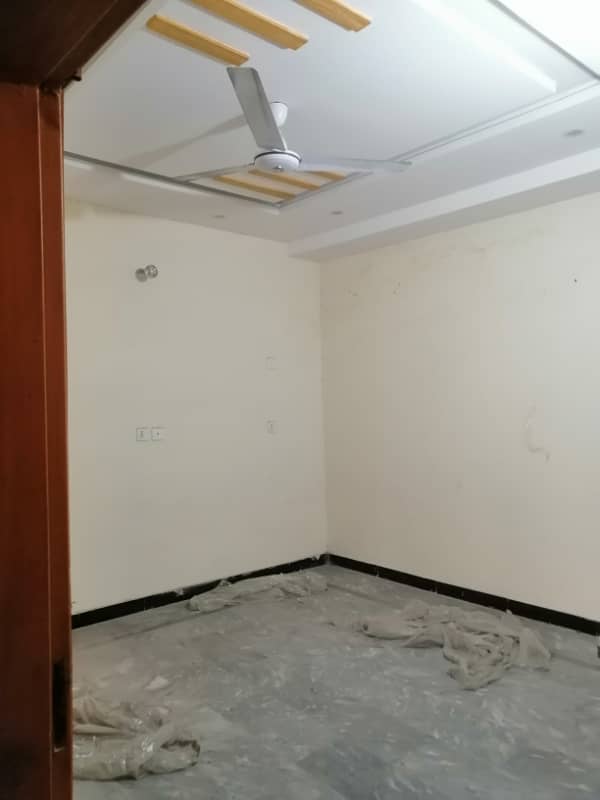 Peshawar road Commercial building 5 marla for rent 7