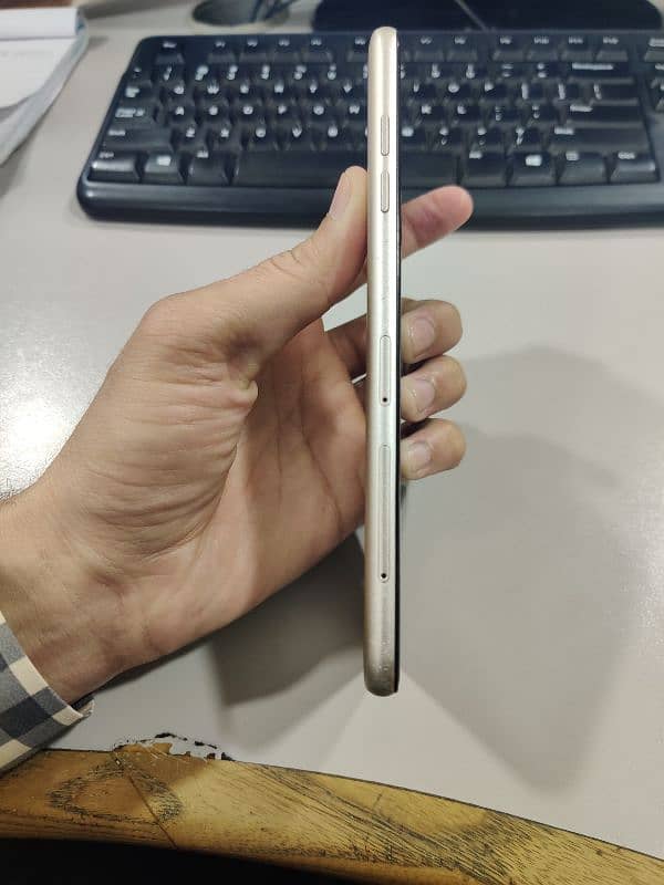 Samsung A6 plus 4/64 with box 5