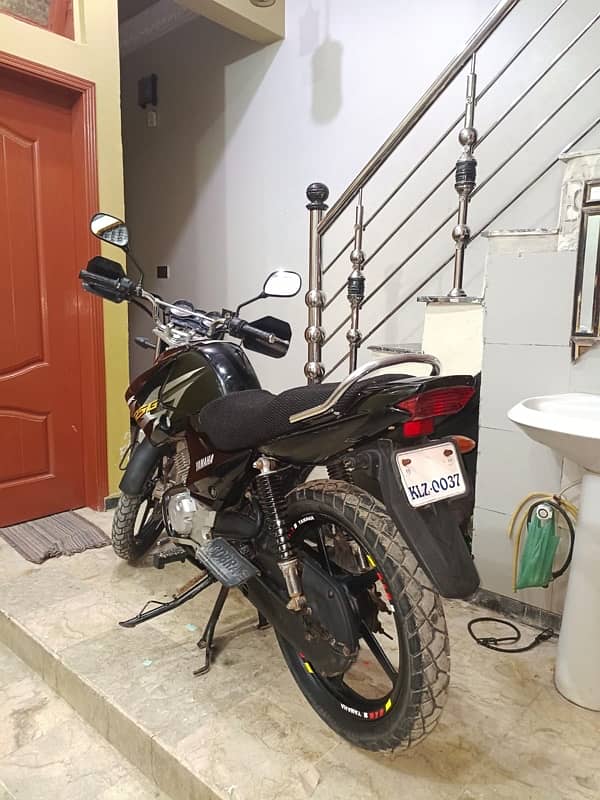 Yamaha ybr125g 3