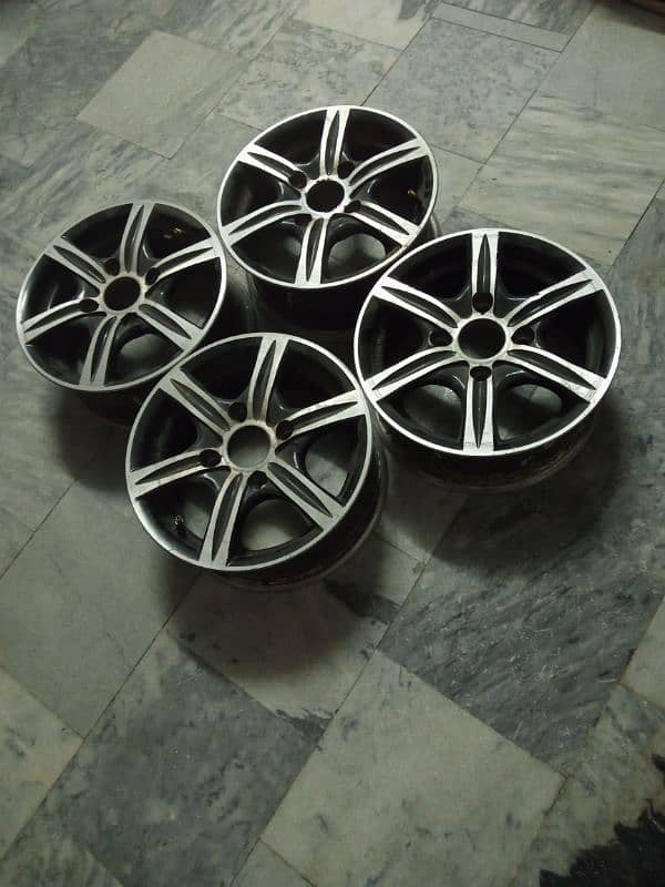 Alloy Wheels R13" . . . 0