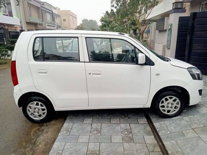 Suzuki Wagon R 2022 1