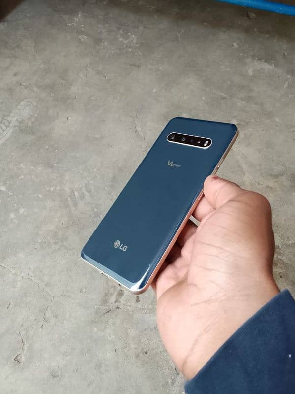 V60 ThinQ 5G UW | 4/128 GB | 5000 MAH 1