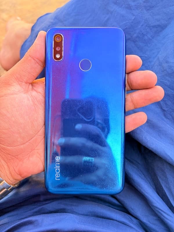 Realme 3 4/64 3