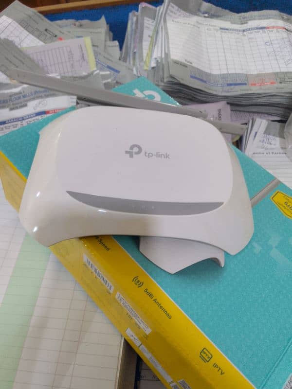 Internet Router device TP-Link 4 in 1 2