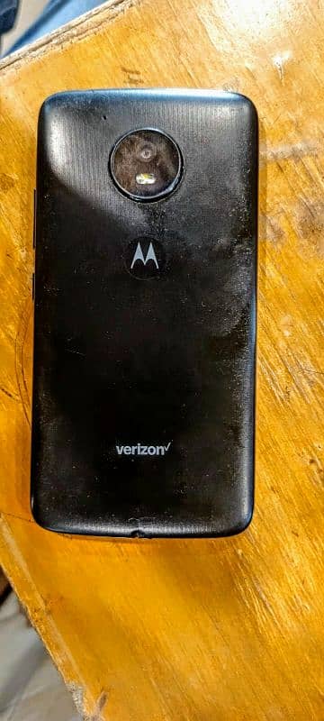 moto E4 2/16 h all ok pta approved  h Kuch bhi problem nhi h 2