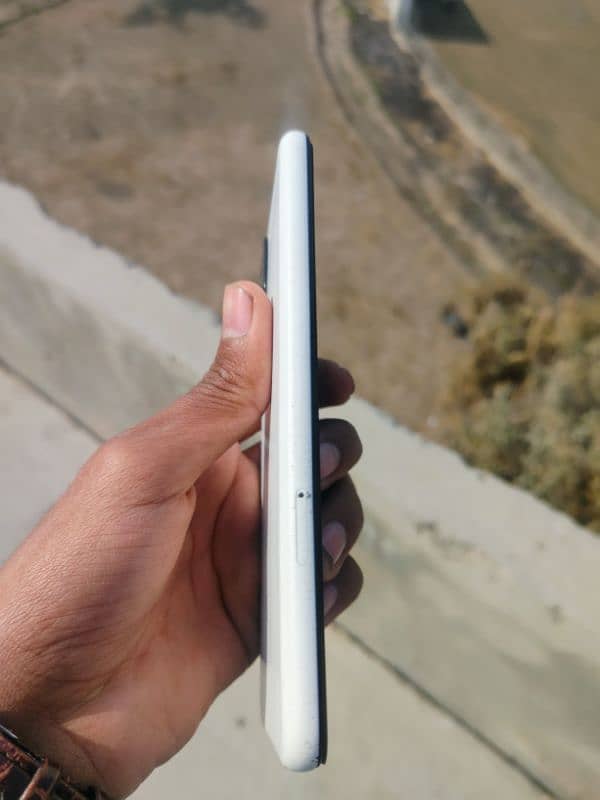 Google Pixel 4a 5G 1