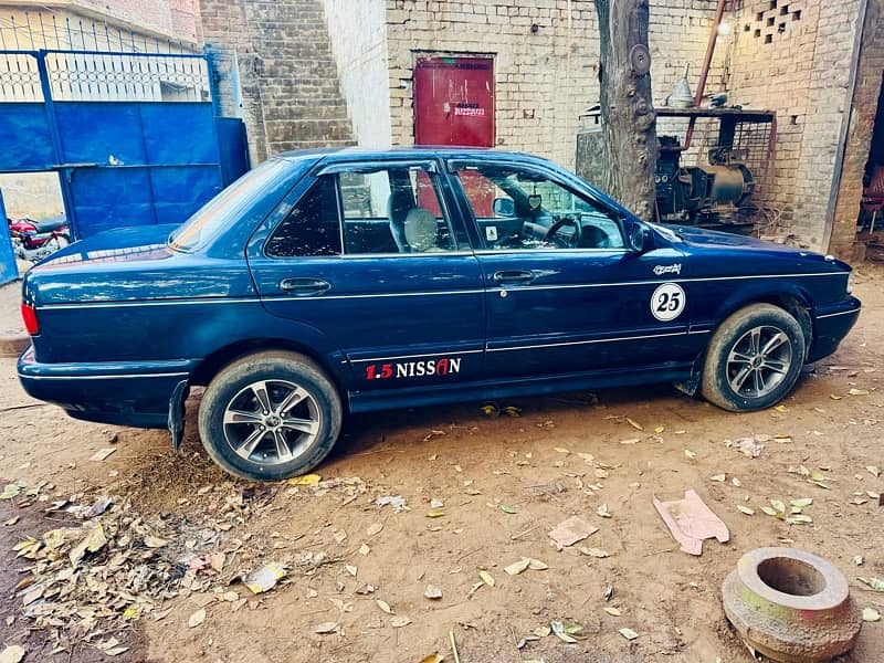 Nissan Sunny 1993 6