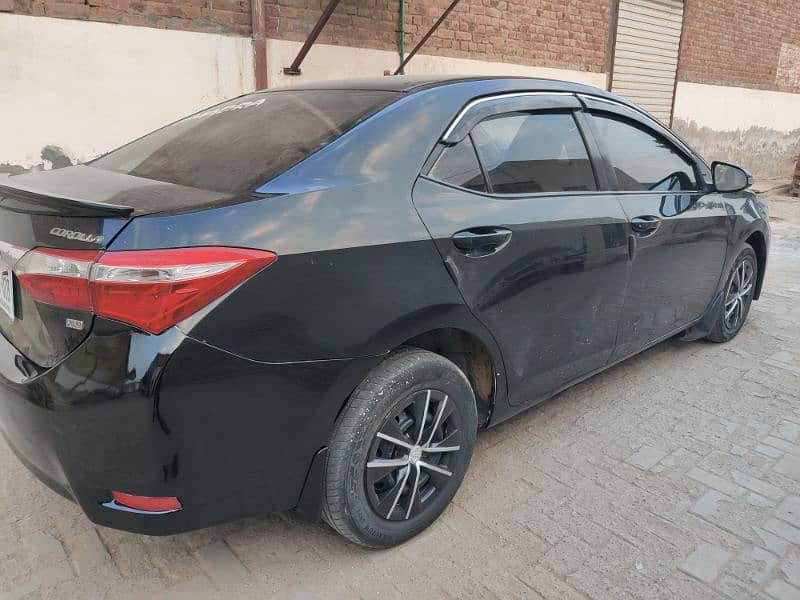 Toyota Corolla XLI 2015 3