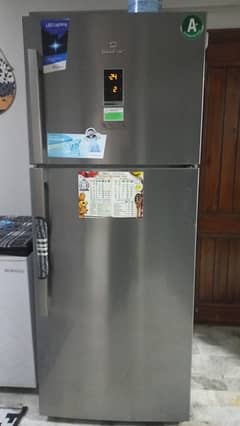 Dawlance Refrigerator 2,3 month used like new