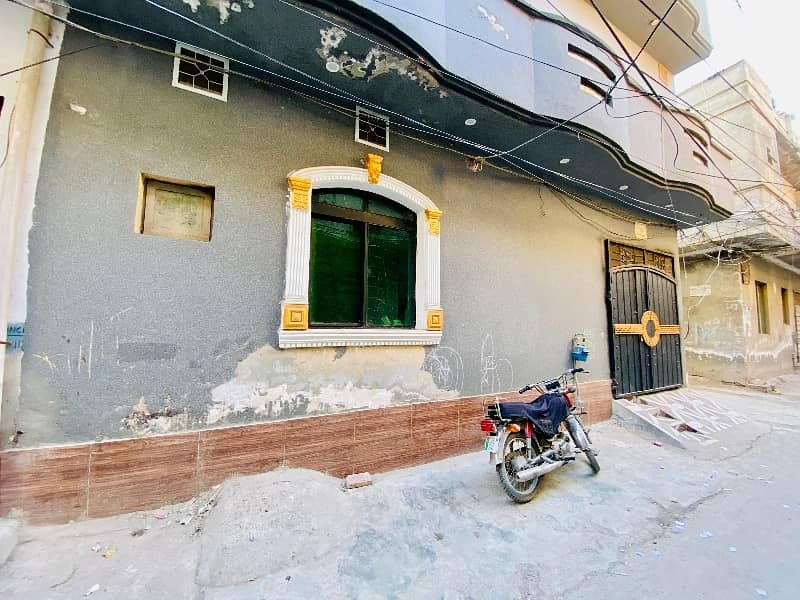 Tripple Storey 3 Marla House For sale In Samanzar Colony Samanzar Colony 4