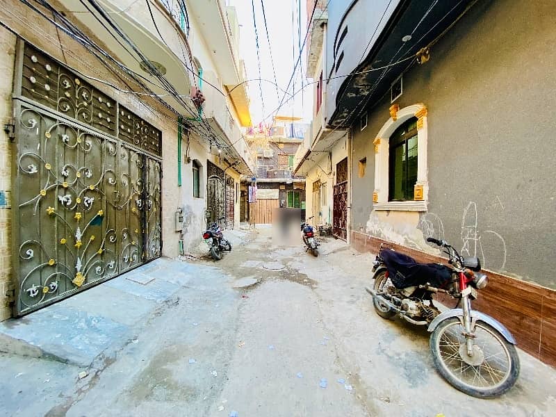 Tripple Storey 3 Marla House For sale In Samanzar Colony Samanzar Colony 6