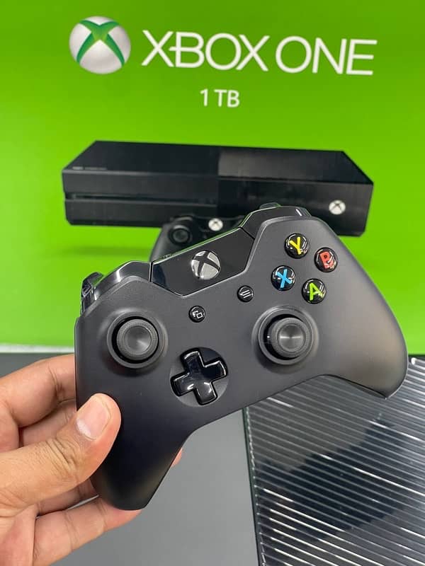 Xbox One 500GB Just Like Brand New Slightly Used 6