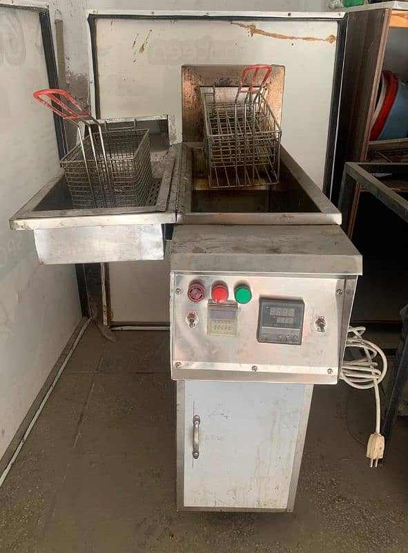 Electric deep fryer/ 16L capacity 0