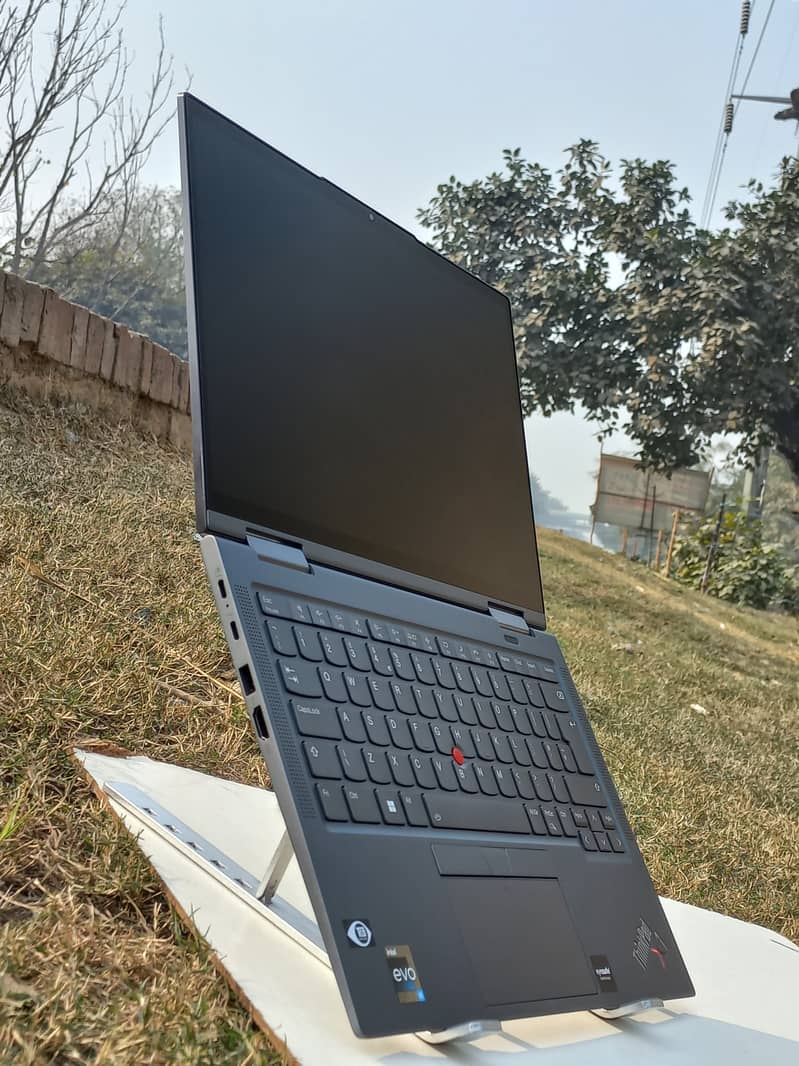 lenovo x1 carbon Gen 10 core i5 12th gen | X1 Yoga | Touch 360 Stylus 15