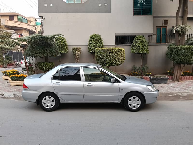 Mitsubishi Lancer 2008 GLX 1.3 4