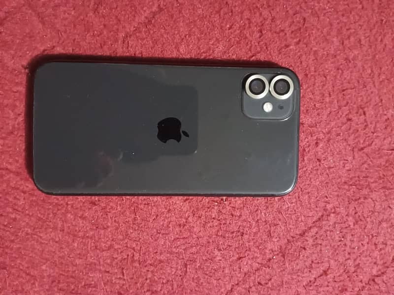 Apple Iphone 11, 10/10 condition , Waterpack 100% 0