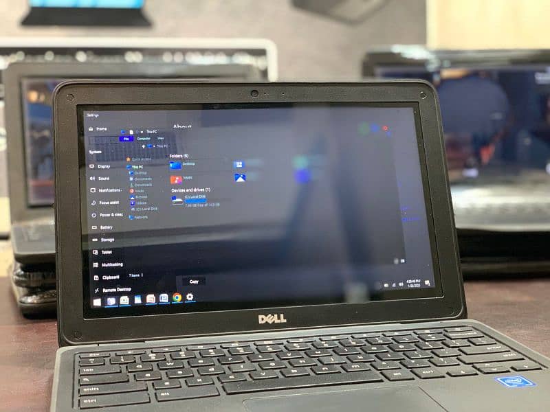 DELL 3180 4 GB RAM 16 GB ROM TOUCH SCREEN 2