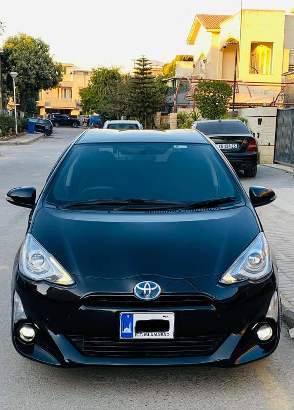 Toyota Aqua 2015 1