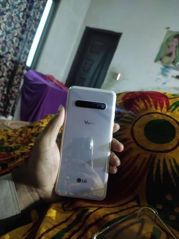 LG v60 8GB RAM 128 GB ROM,03706312504 0