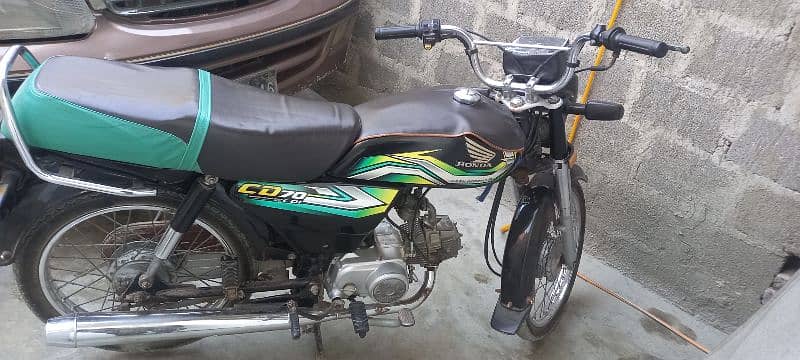 assalam alkuam I'm selling honda cd 70 ok bike hai 0