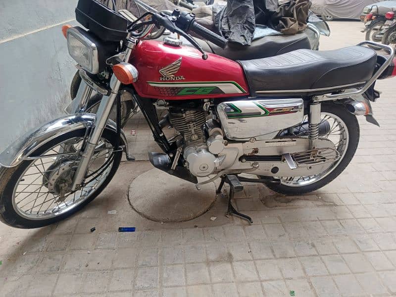 selling Honda cg 125 3