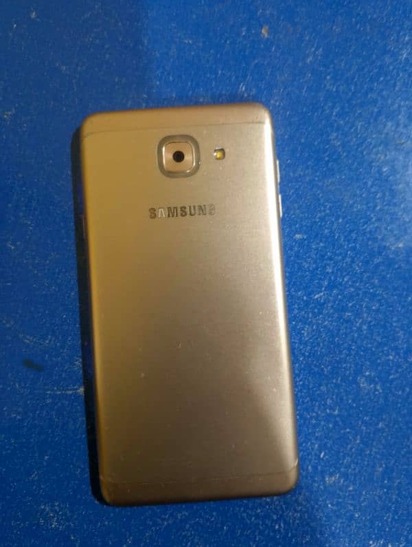 Samsung J7 urjant 1