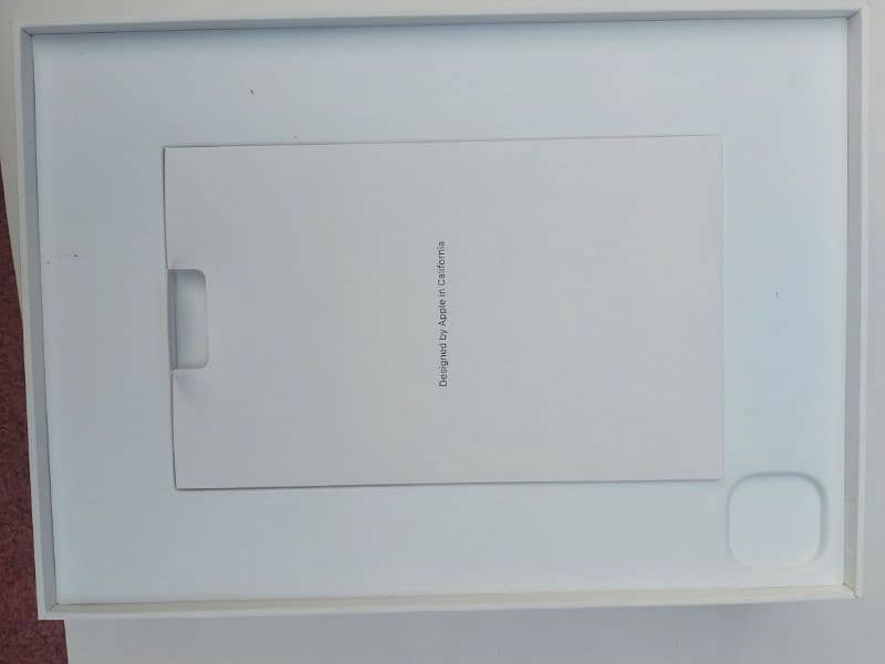 iPad Pro  M4 11 inch / 256GB / Complete Box / New Condition 18