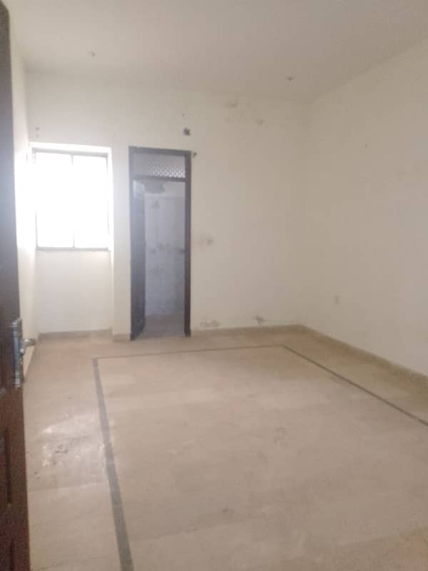 3 bed dd west open portion available for rent 3