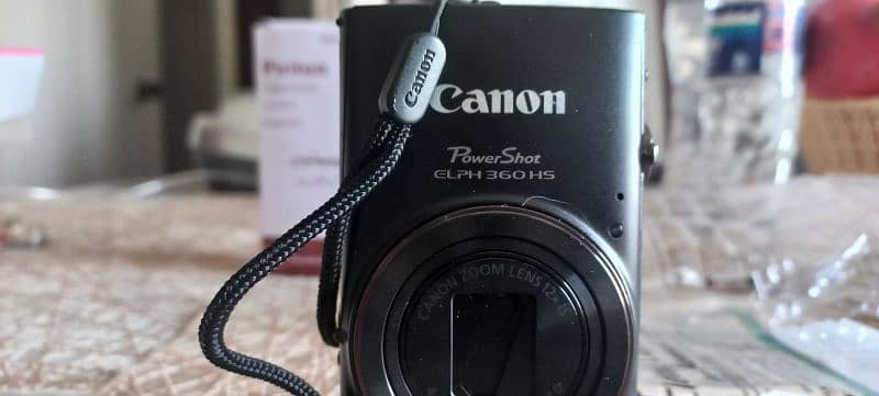 Canon PowerShot Elph 360 HS 0