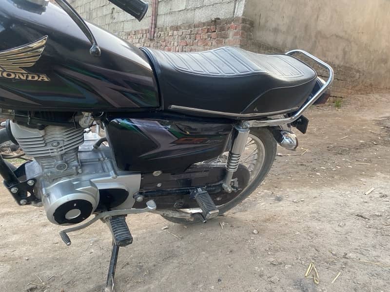 Honda 125 New condition 1