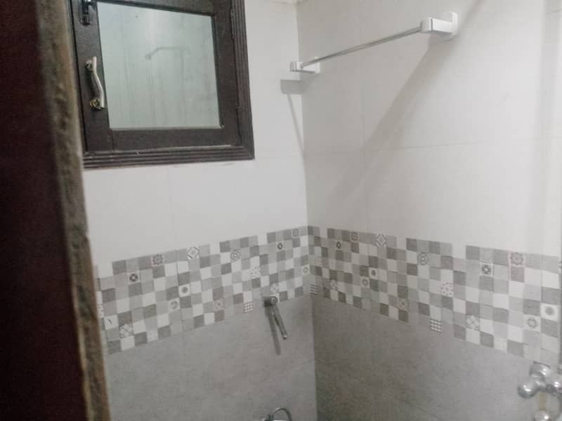 5 Marla flat available for rent in pak arab housing scheme main ferzopur road lahore 16