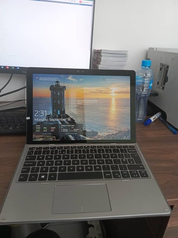 Dell Latitude 7200 2 in one 1