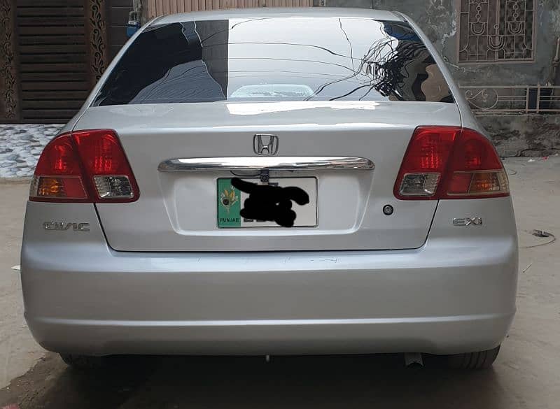 Honda Civic EXi 2004 4