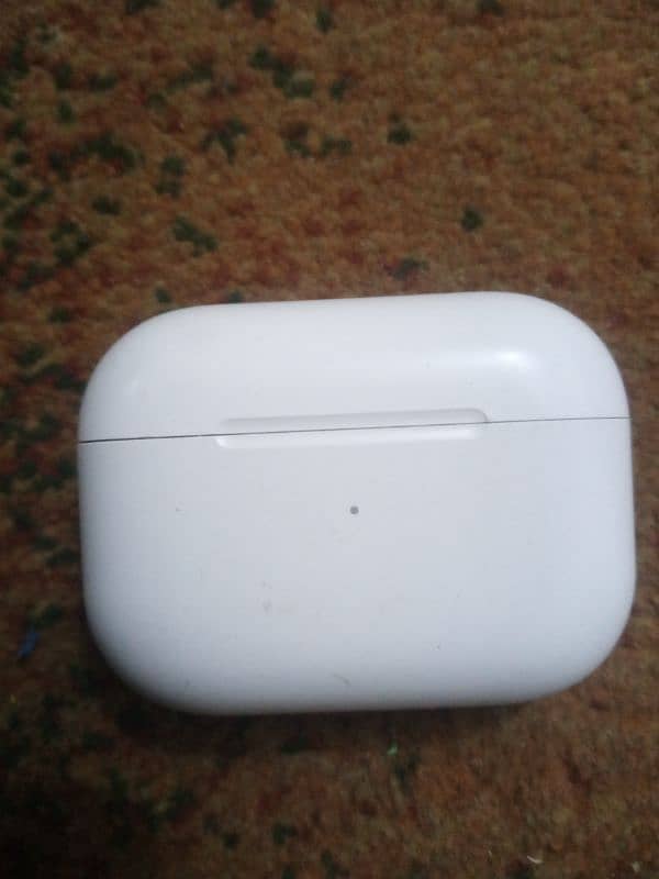 Apple air buds pro 2 original condition 10 by 10 . 0